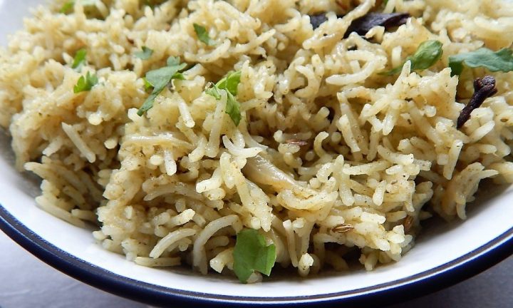 Coriander Rice Pulao | Easy Coriander Rice in Pressure Cooker